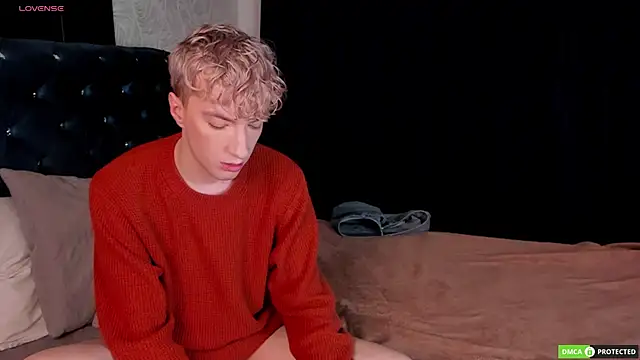 TrevorBenson online show from 11/08/25, 03:07