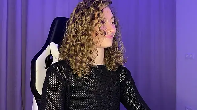 lady curls online show from 12/03/24, 10:29