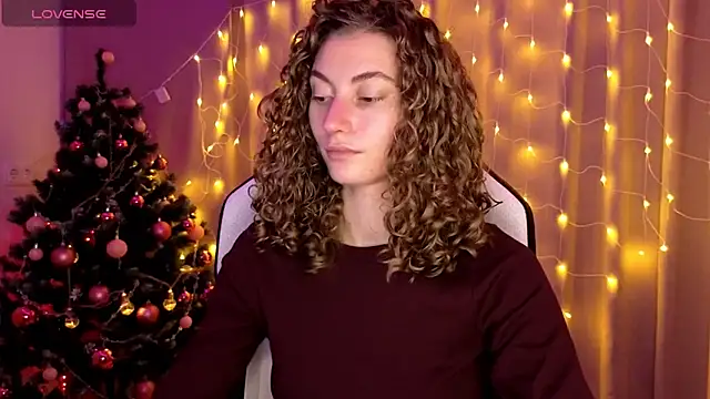 lady curls online show from 12/16/24, 11:07