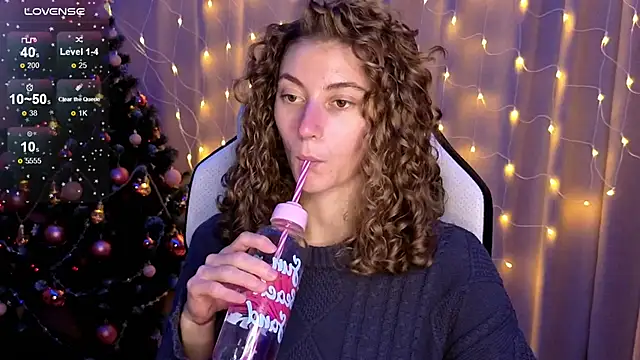 lady curls online show from 01/01/25, 02:51