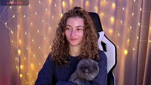 lady curls online show from 01/08/25, 01:53