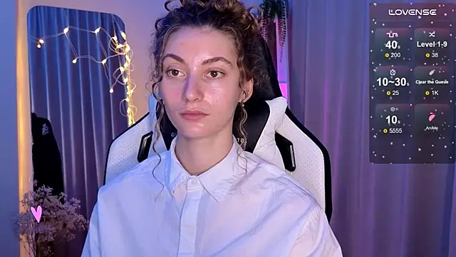 lady curls online show from 03/07/25, 01:31