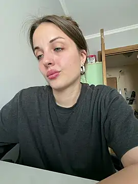 Snapshot of AmiLavs chatting on 06/15/26, 01:13 AmiLavs online show from 06/15/26, 01:13
