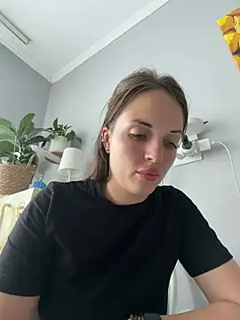 Snapshot of AmiLavs chatting on 06/26/26, 12:09 AmiLavs online show from 06/26/26, 12:09