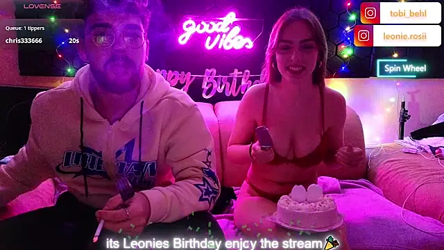 Snapshot of MrAndMrsSavage chatting on 12/16/24, 08:58 MrAndMrsSavage online show from 12/16/24, 08:58