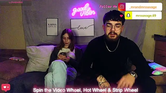 Snapshot of MrAndMrsSavage chatting on 01/15/25, 10:13 MrAndMrsSavage online show from 01/15/25, 10:13