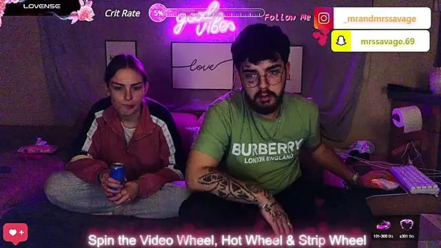 Snapshot of MrAndMrsSavage chatting on 01/21/25, 09:57 MrAndMrsSavage online show from 01/21/25, 09:57