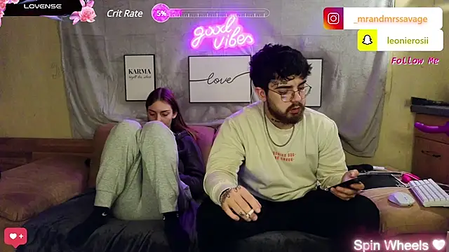 Snapshot of MrAndMrsSavage chatting on 01/27/25, 09:44 MrAndMrsSavage online show from 01/27/25, 09:44