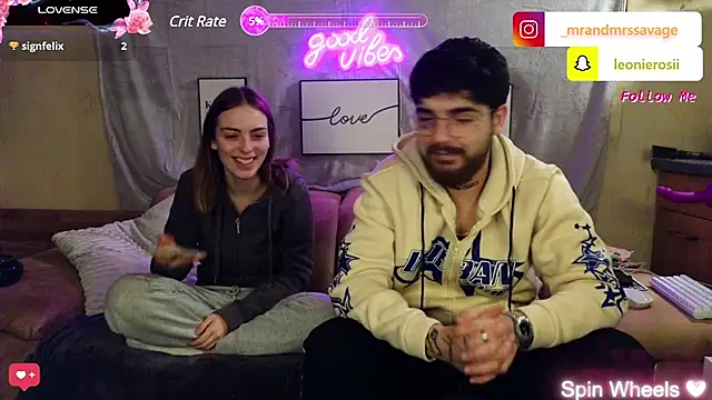 Snapshot of MrAndMrsSavage chatting on 01/29/25, 11:04 MrAndMrsSavage online show from 01/29/25, 11:04