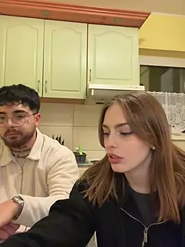 Snapshot of MrAndMrsSavage chatting on 02/09/25, 09:17 MrAndMrsSavage online show from 02/09/25, 09:17