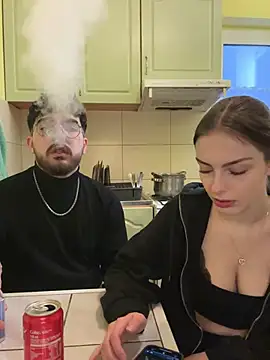 Snapshot of MrAndMrsSavage chatting on 02/23/25, 03:29 MrAndMrsSavage online show from 02/23/25, 03:29