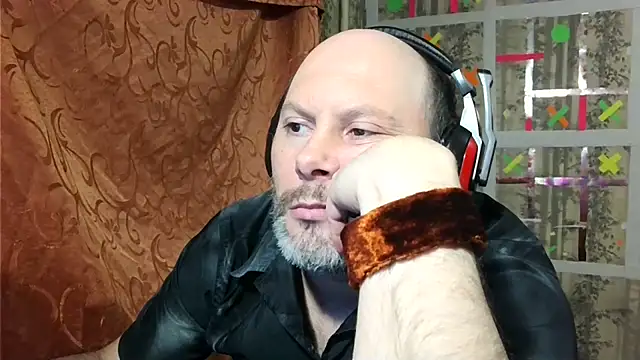 Snapshot of AgnichBan chatting on 01/21/25, 04:58 AgnichBan online show from 01/21/25, 04:58