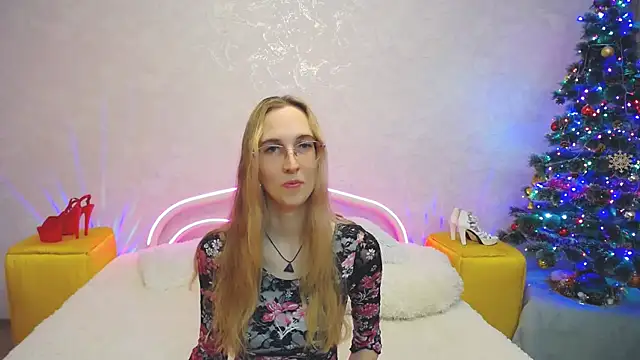 KlaryBrait online show from 12/18/24, 03:00