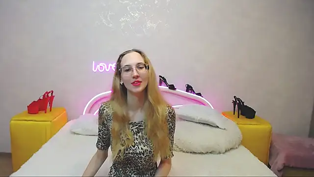 KlaryBrait online show from 03/05/25, 02:12