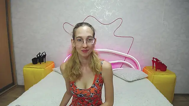 KlaryBrait online show from 09/21/25, 06:04