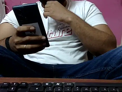 Snapshot of HotKhushi13 chatting on 11/25/25, 07:47 HotKhushi13 online show from 11/25/25, 07:47