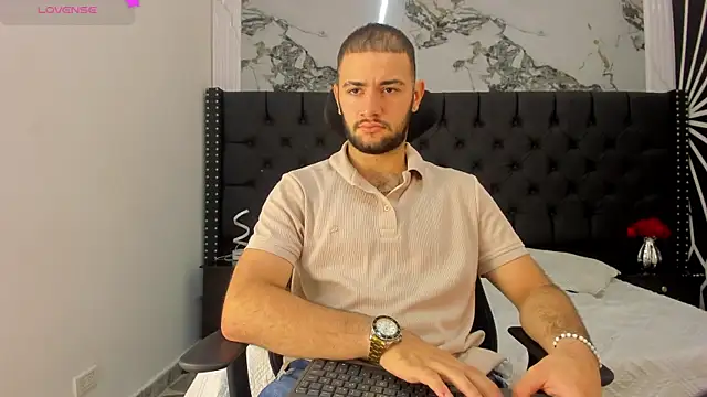 MaximusDick1  online show from 06/21/26, 12:08