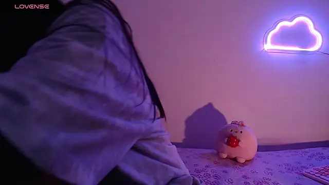 sofi soft  online show from 11/19/25, 07:03