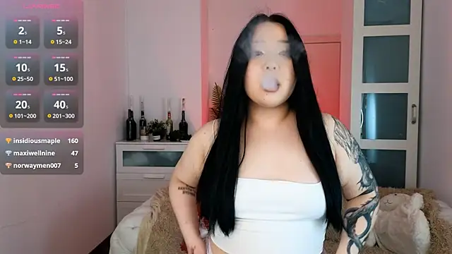 Snapshot of mei_honey_ chatting on 03/04/25, 05:24 mei honey  online show from 03/04/25, 05:24