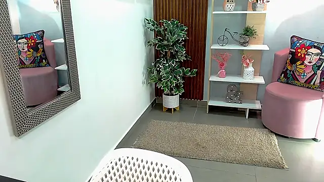 Dalila Sky online show from 03/12/25, 06:00