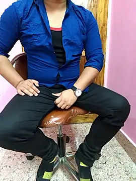 Snapshot of zon_zustin chatting on 02/11/25, 05:07 zon zustin online show from 02/11/25, 05:07