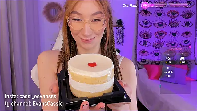 Snapshot of Cassie_Ice chatting on 03/01/25, 03:32 Cassie Ice online show from 03/01/25, 03:32