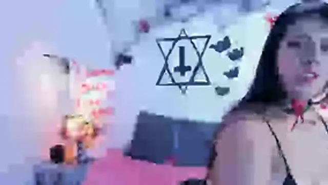 LunaSmitt online show from 10/29/25, 04:53