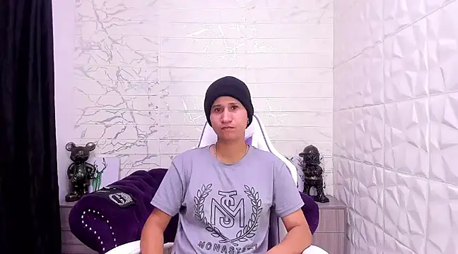 Snapshot of Im_Milan_Rs chatting on 02/10/25, 12:08 Im Milan Rs online show from 02/10/25, 12:08