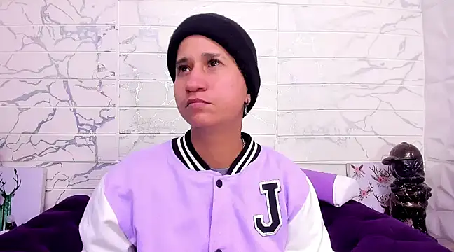 Snapshot of Im_Milan_Rs chatting on 02/10/25, 07:04 Im Milan Rs online show from 02/10/25, 07:04