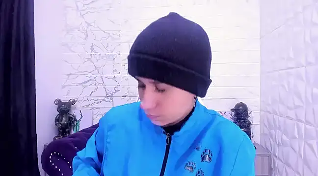 Snapshot of Im_Milan_Rs chatting on 02/11/25, 03:18 Im Milan Rs online show from 02/11/25, 03:18