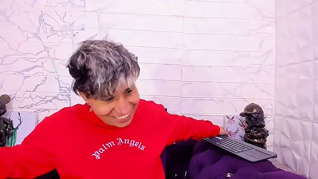 Snapshot of Im_Milan_Rs chatting on 02/19/25, 09:50 Im Milan Rs online show from 02/19/25, 09:50