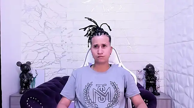 Snapshot of Im_Milan_Rs chatting on 02/23/25, 12:08 Im Milan Rs online show from 02/23/25, 12:08