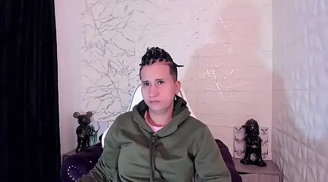 Snapshot of Im_Milan_Rs chatting on 03/02/25, 06:59 Im Milan Rs online show from 03/02/25, 06:59