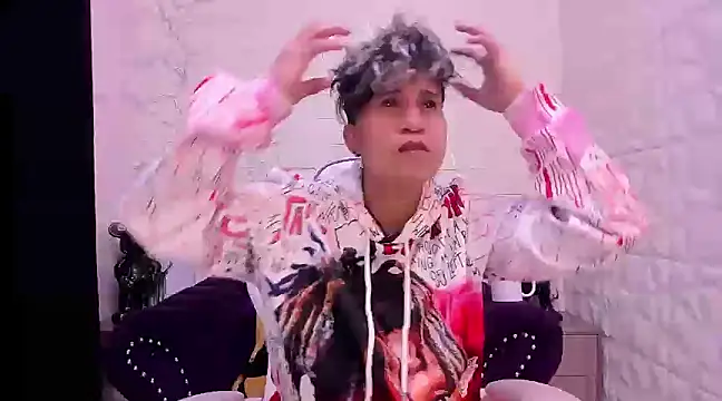 Snapshot of Im_Milan_Rs chatting on 03/05/25, 12:05 Im Milan Rs online show from 03/05/25, 12:05