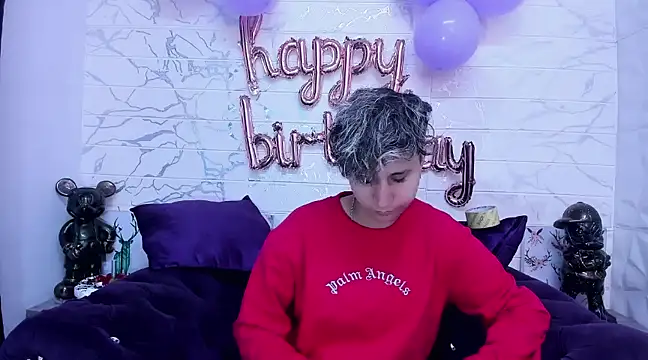 Snapshot of Im_Milan_Rs chatting on 03/11/25, 03:05 Im Milan Rs online show from 03/11/25, 03:05