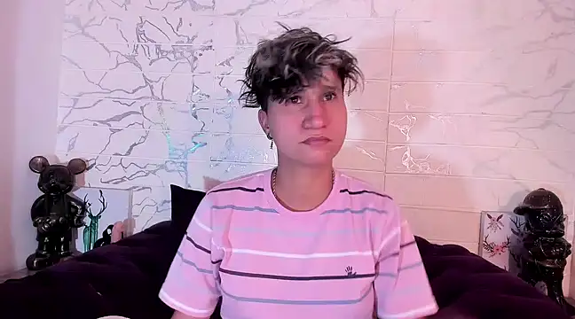 Snapshot of Im_Milan_Rs chatting on 03/15/25, 06:47 Im Milan Rs online show from 03/15/25, 06:47