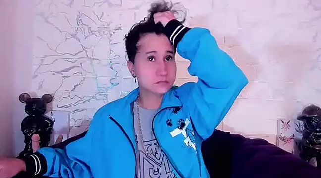 Snapshot of Im_Milan_Rs chatting on 03/19/25, 06:46 Im Milan Rs online show from 03/19/25, 06:46