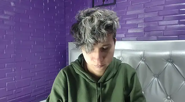 Snapshot of Im_Milan_Rs chatting on 03/22/25, 01:54 Im Milan Rs online show from 03/22/25, 01:54