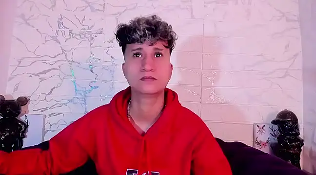 Snapshot of Im_Milan_Rs chatting on 03/23/25, 02:15 Im Milan Rs online show from 03/23/25, 02:15