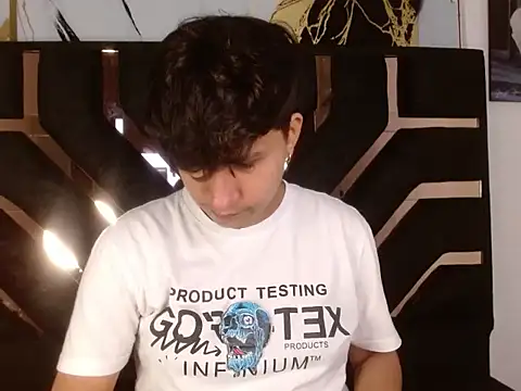 Snapshot of Im_Milan_Rs chatting on 09/20/25, 03:29 Im Milan Rs online show from 09/20/25, 03:29