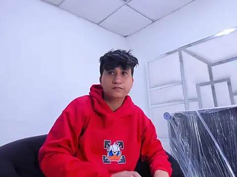 Snapshot of Im_Milan_Rs chatting on 09/26/25, 04:05 Im Milan Rs online show from 09/26/25, 04:05