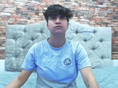 Snapshot of Im_Milan_Rs chatting on 09/27/25, 04:17 Im Milan Rs online show from 09/27/25, 04:17