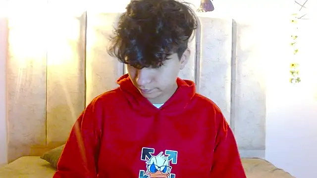 Snapshot of Im_Milan_Rs chatting on 10/04/25, 03:48 Im Milan Rs online show from 10/04/25, 03:48