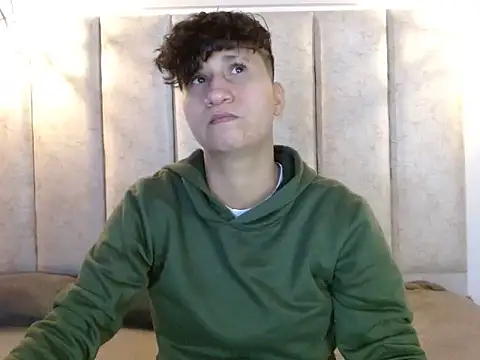 Snapshot of Im_Milan_Rs chatting on 10/12/25, 03:38 Im Milan Rs online show from 10/12/25, 03:38