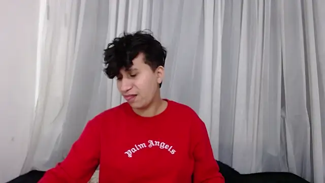 Snapshot of Im_Milan_Rs chatting on 11/04/25, 03:38 Im Milan Rs online show from 11/04/25, 03:38