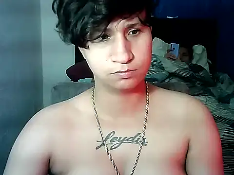 Snapshot of Im_Milan_Rs chatting on 12/05/25, 01:14 Im Milan Rs online show from 12/05/25, 01:14