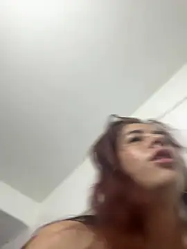 Snapshot of HannaSmiith chatting on 01/18/25, 11:11 HannaSmiith online show from 01/18/25, 11:11