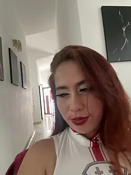 Snapshot of HannaSmiith chatting on 02/17/25, 02:48 HannaSmiith online show from 02/17/25, 02:48