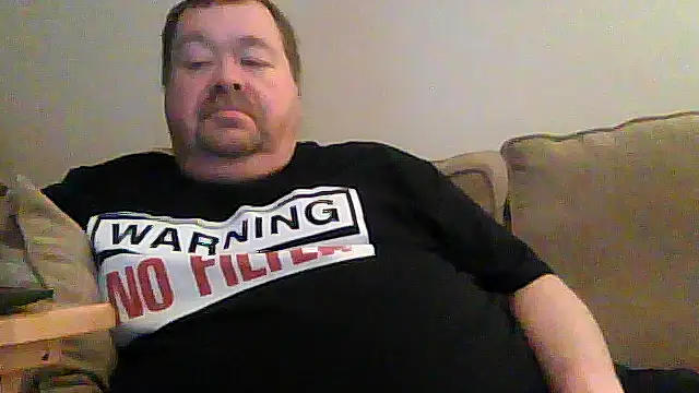 Snapshot of hitman_35 chatting on 02/05/26, 04:06 hitman 35 online show from 02/05/26, 04:06