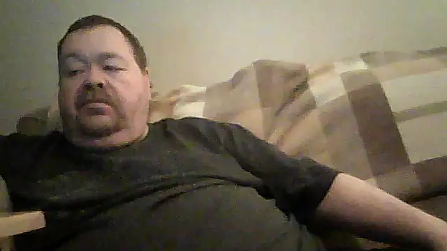 Snapshot of hitman_35 chatting on 02/21/26, 04:35 hitman 35 online show from 02/21/26, 04:35